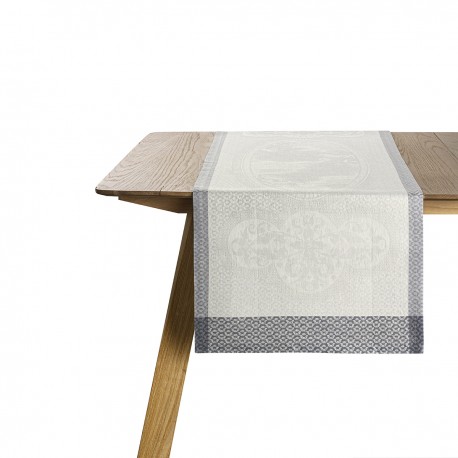 Chemin de table pur lin Evasion Céleste Carrare, Le Jacquard Français